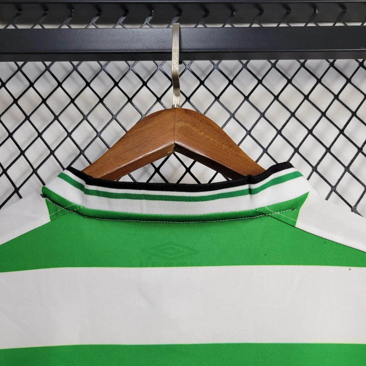 2001/2003 Retro Celtic Home Football Jersey