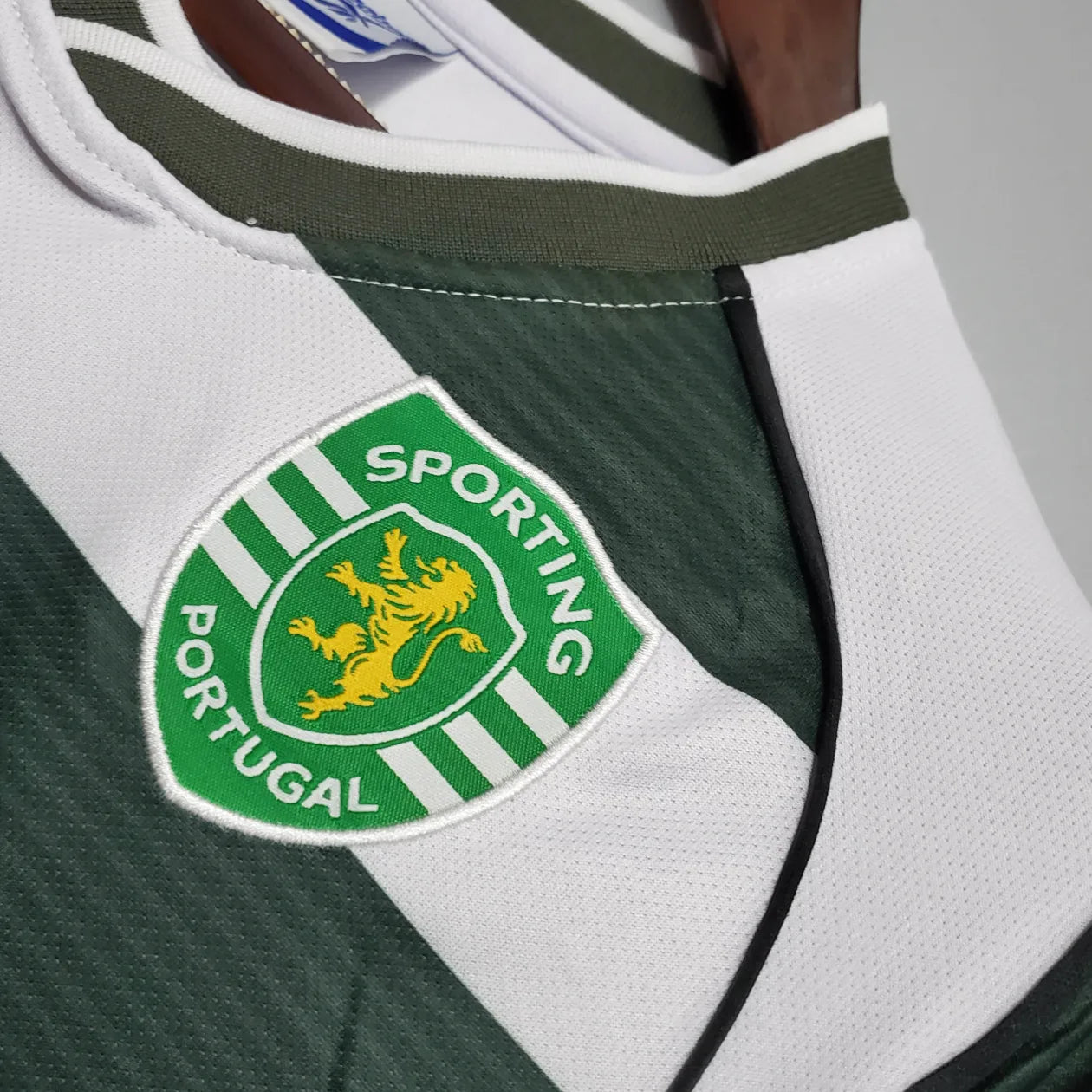 2002/2003 Retro Sporting Lisbon Home Football Jersey